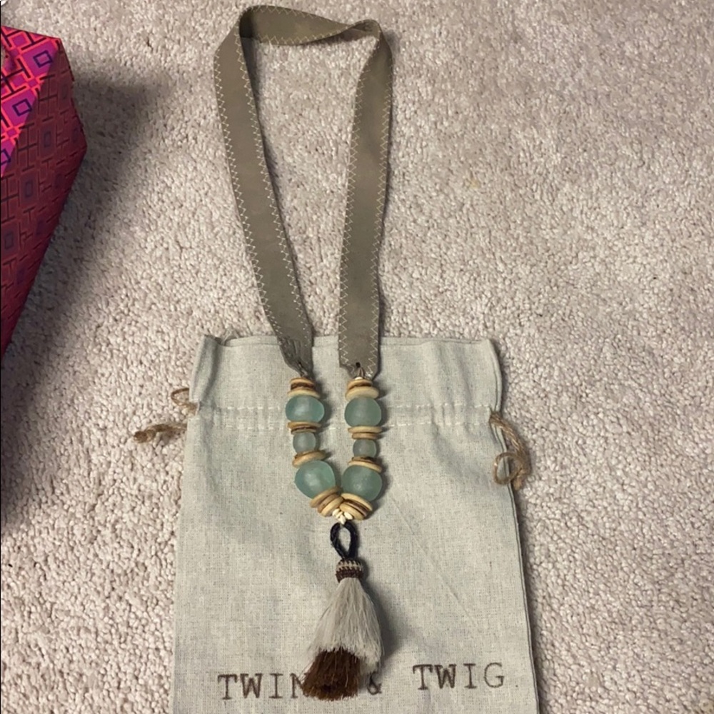 Twine & Twig Long Horsehair Aqua beaded necklace